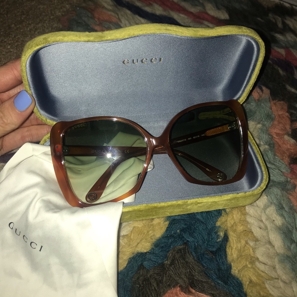 SOLD - Gucci tortoise sunglasses